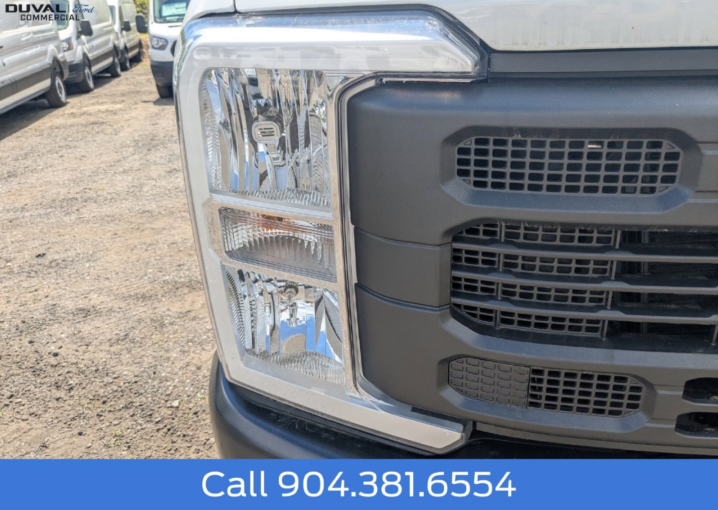 2025 Ford F-350 Super Duty Chassis Cab XLT - Photo 10