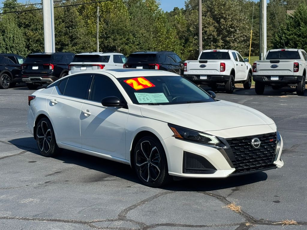 Used 2024 Nissan Altima 2.5 SR