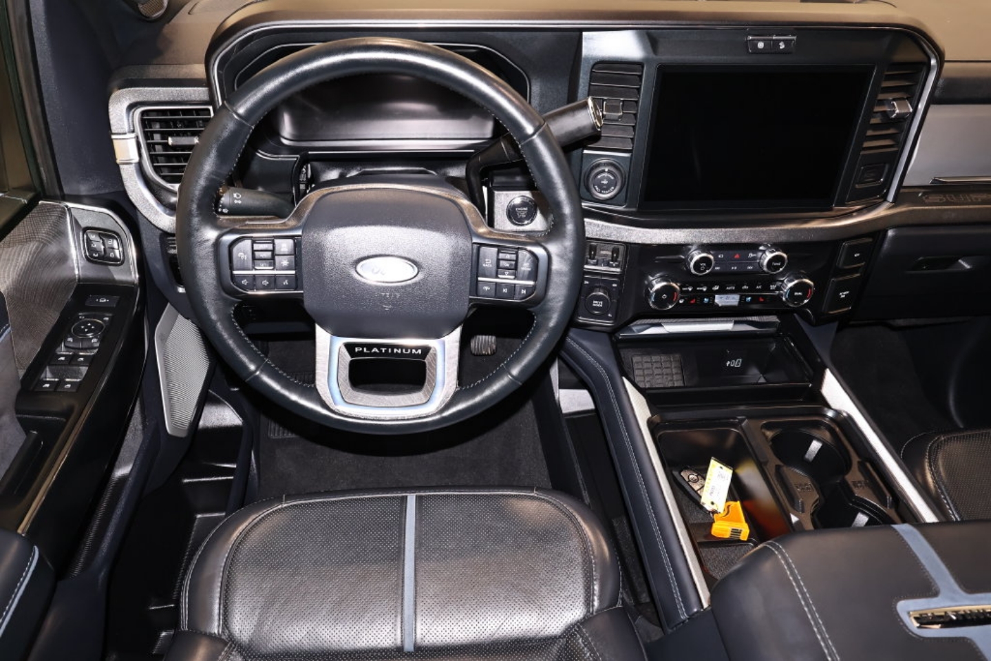 2025 Ford F-450 Super Duty Platinum - Photo 20