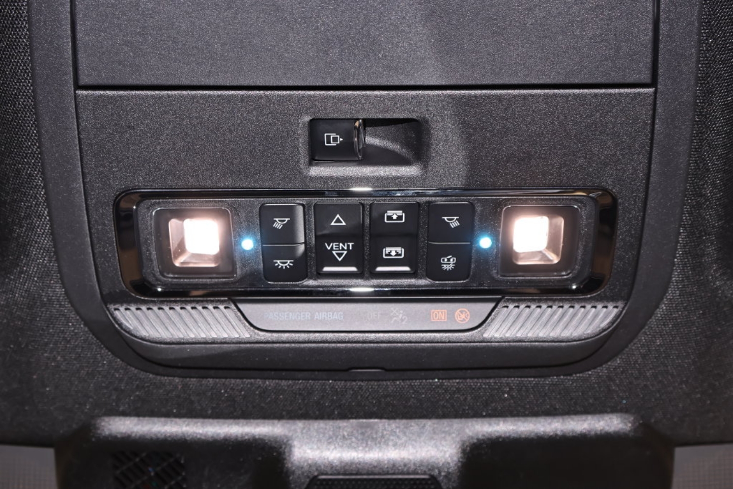 2025 Ford F-450 Super Duty Platinum - Photo 39