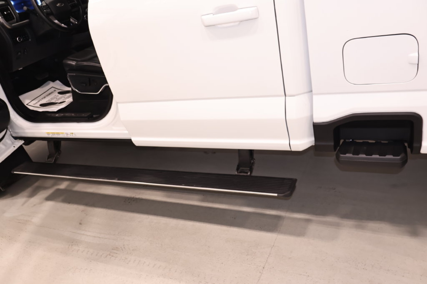 2025 Ford F-450 Super Duty Platinum - Photo 48