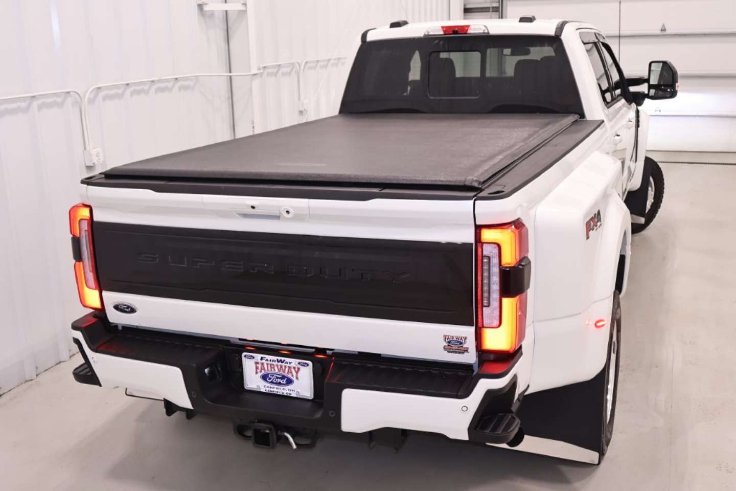 2025 Ford F-450 Super Duty Platinum - Photo 52