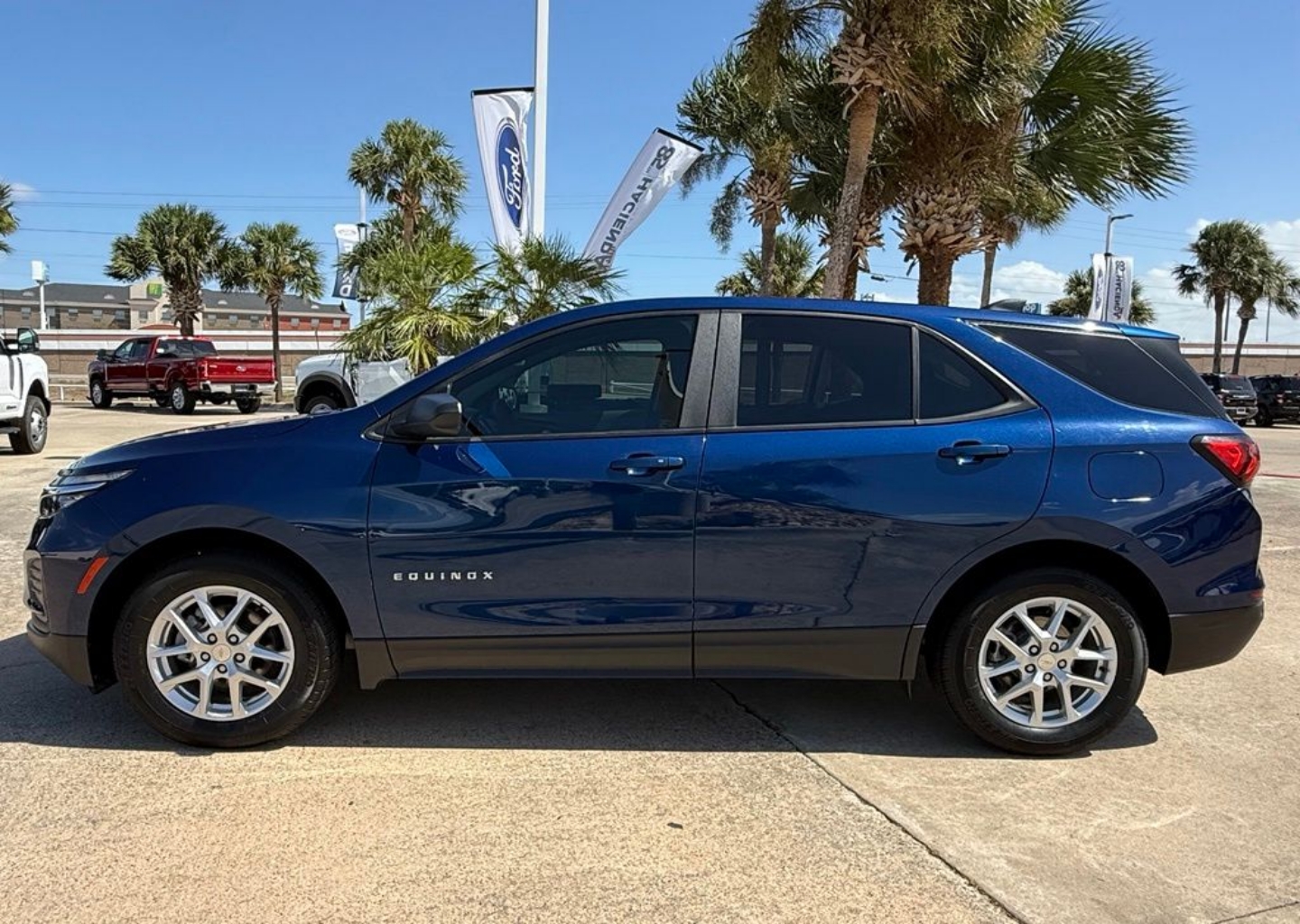 Used 2023 Chevrolet Equinox LS with VIN 3GNAXHEG9PL143148 for sale in Kingsville, TX