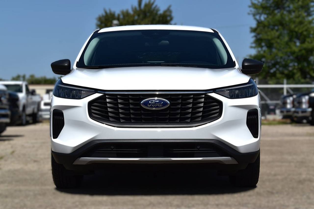 Certified 2023 Ford Escape Active with VIN 1FMCU9GNXPUA81403 for sale in Kansas City
