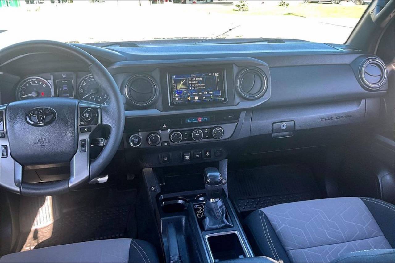 2023 Toyota Tacoma TRD Off Road - Photo 6