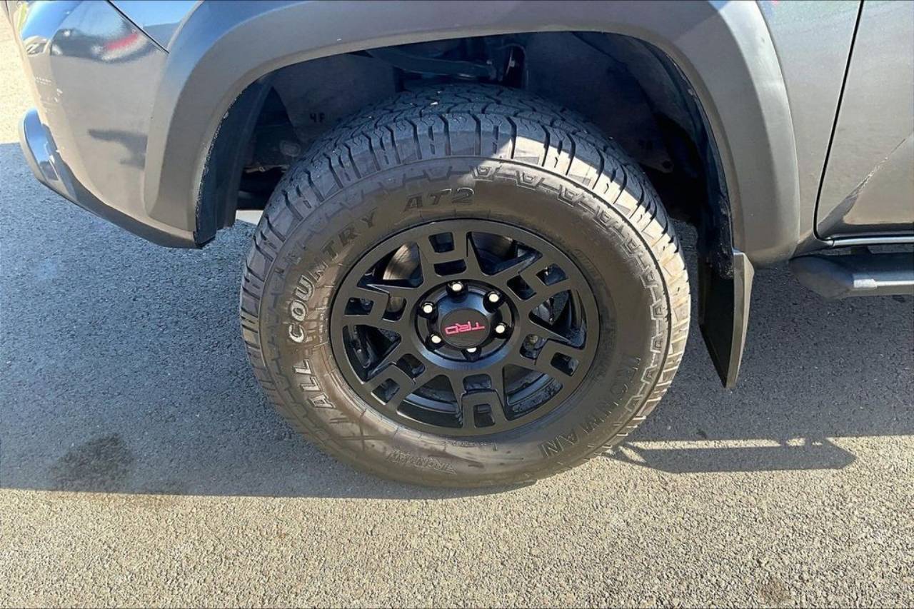 2023 Toyota Tacoma TRD Off Road - Photo 9