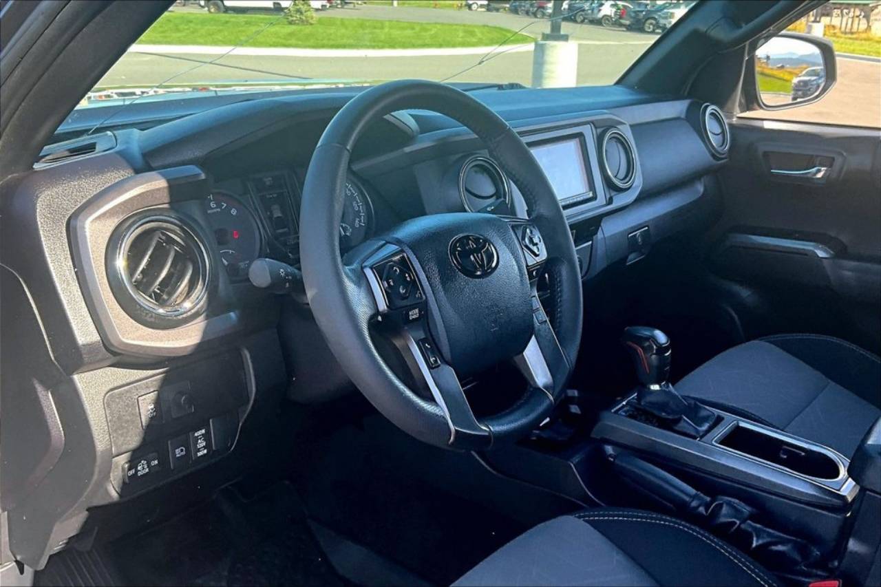 2023 Toyota Tacoma TRD Off Road - Photo 14