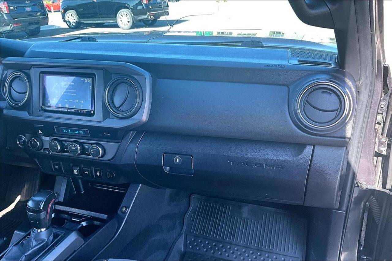 2023 Toyota Tacoma TRD Off Road - Photo 17