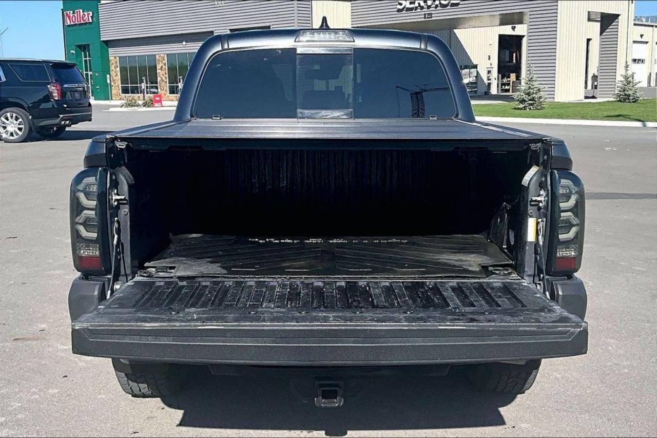 2023 Toyota Tacoma TRD Off Road - Photo 18