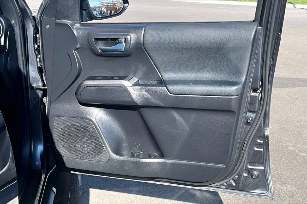 2023 Toyota Tacoma TRD Off Road - Photo 25