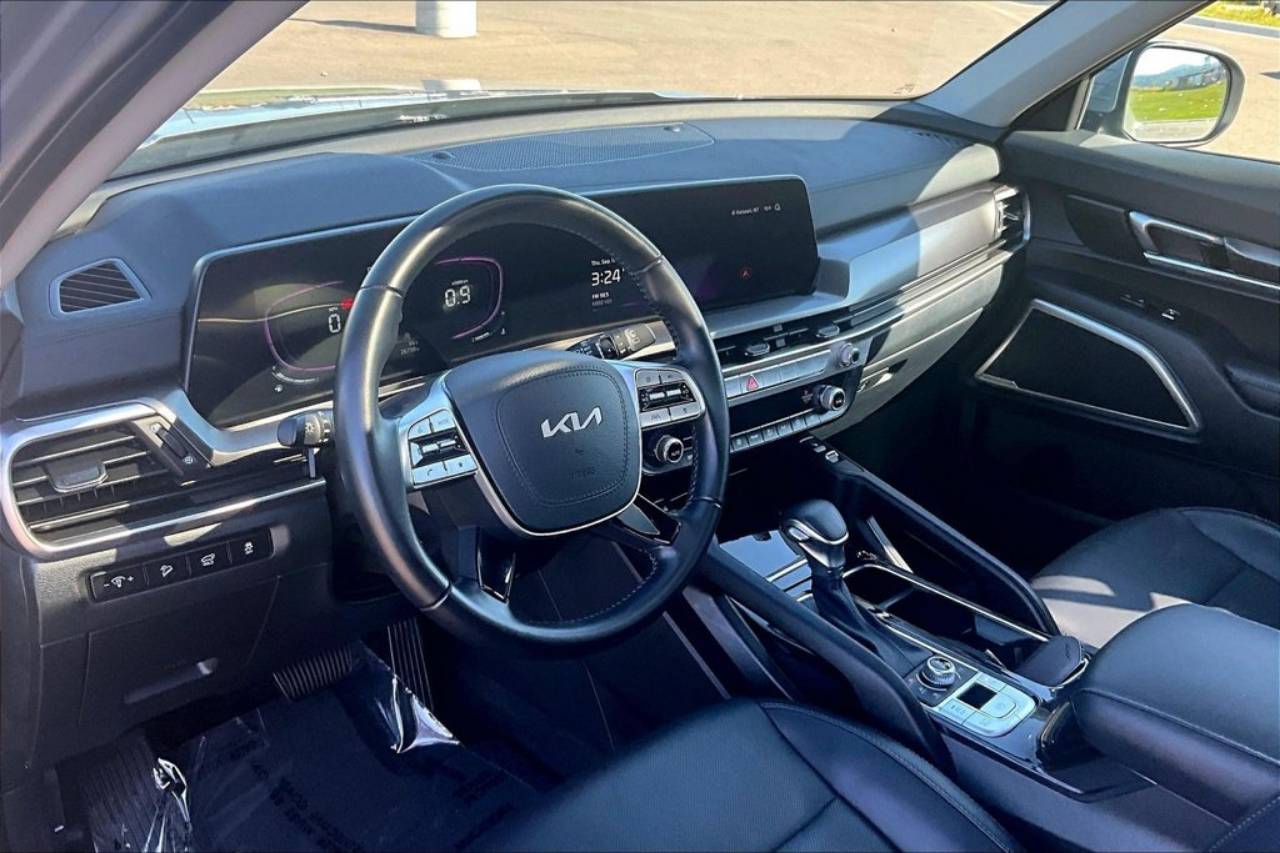 2025 Kia Telluride S - Photo 14