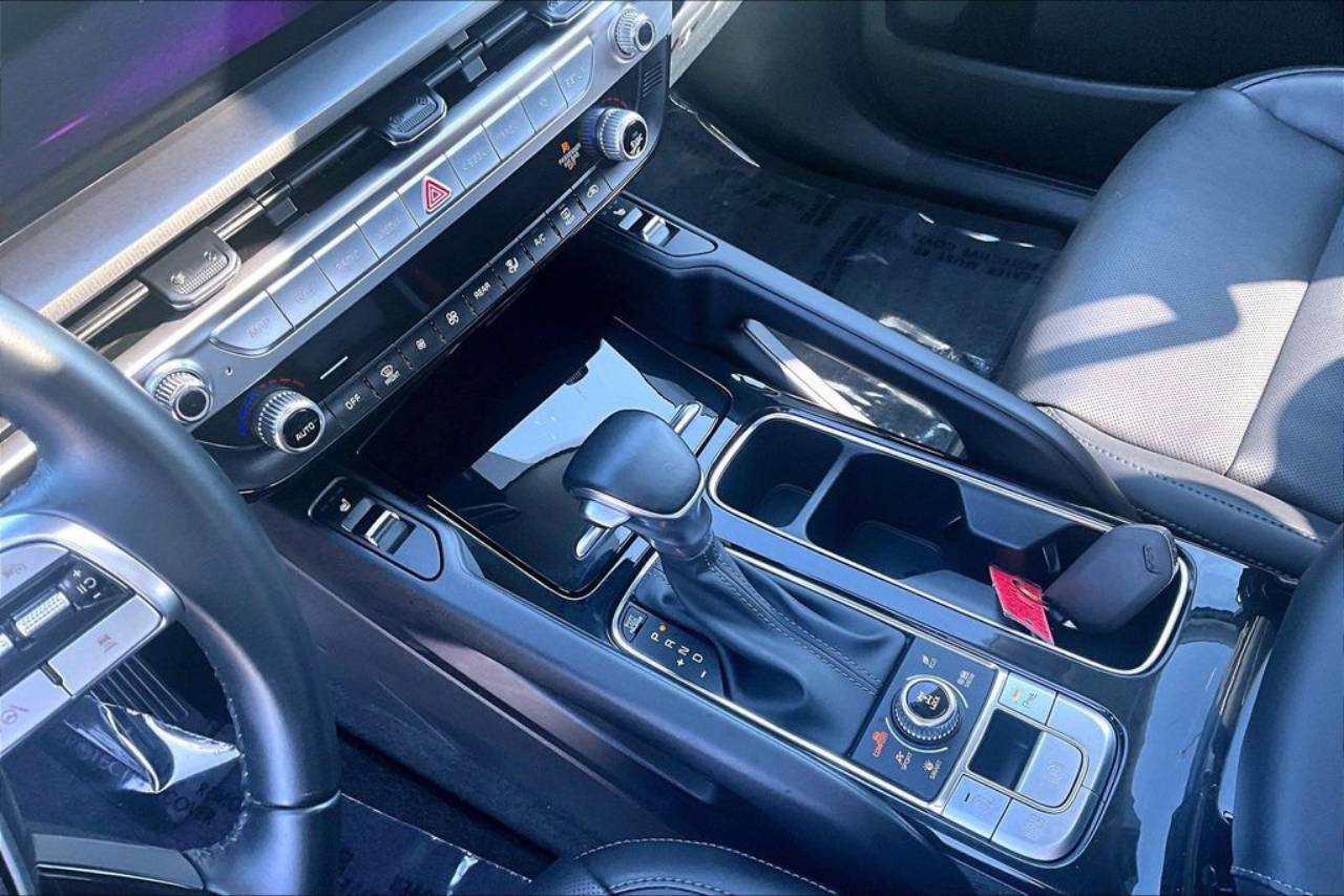 2025 Kia Telluride S - Photo 15