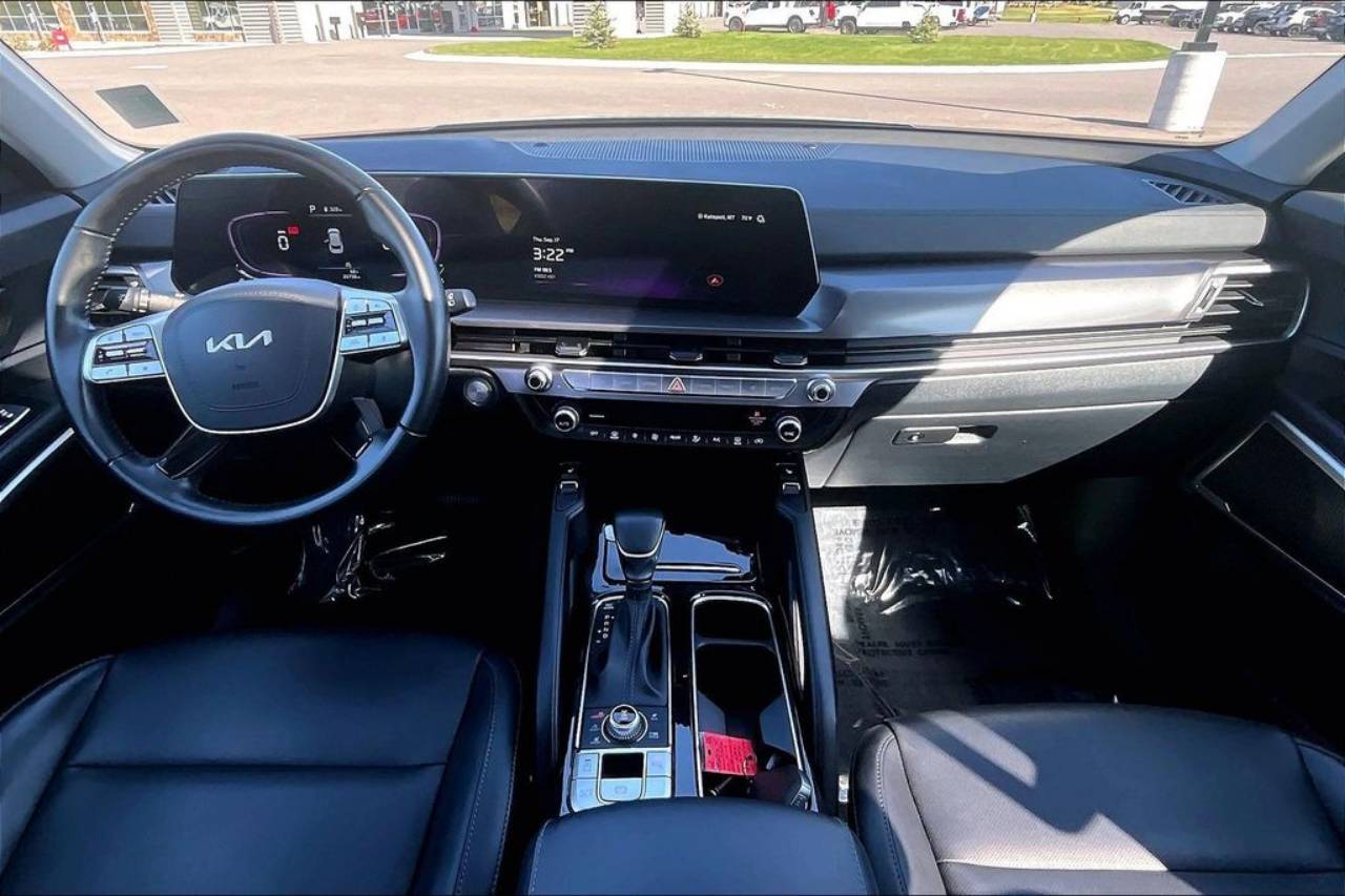 2025 Kia Telluride S - Photo 16