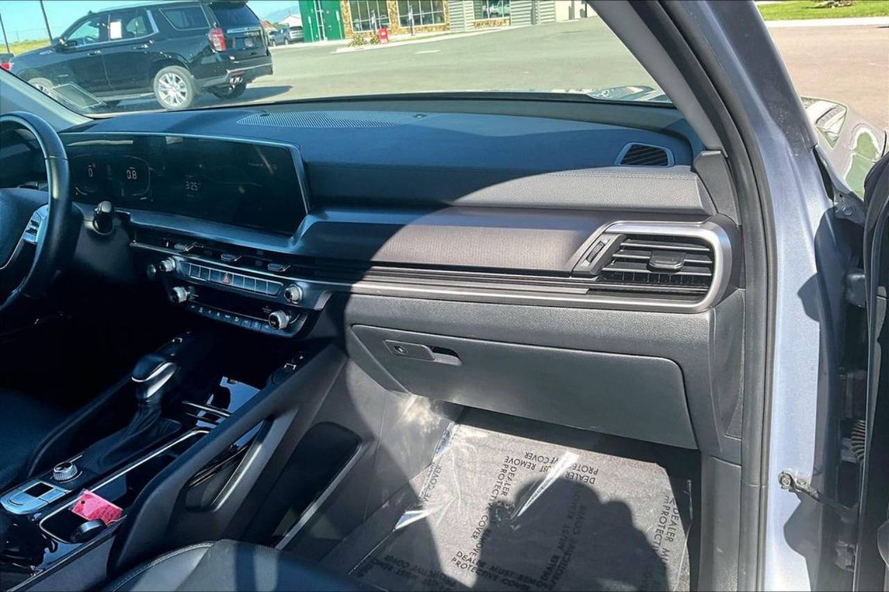 2025 Kia Telluride S - Photo 17