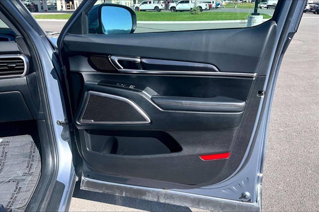 2025 Kia Telluride S - Photo 24