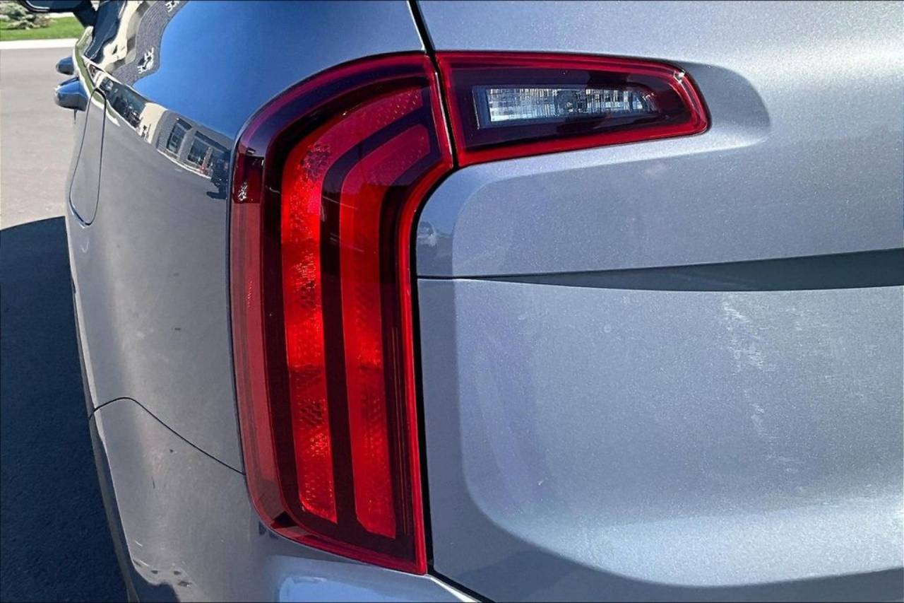 2025 Kia Telluride S - Photo 31