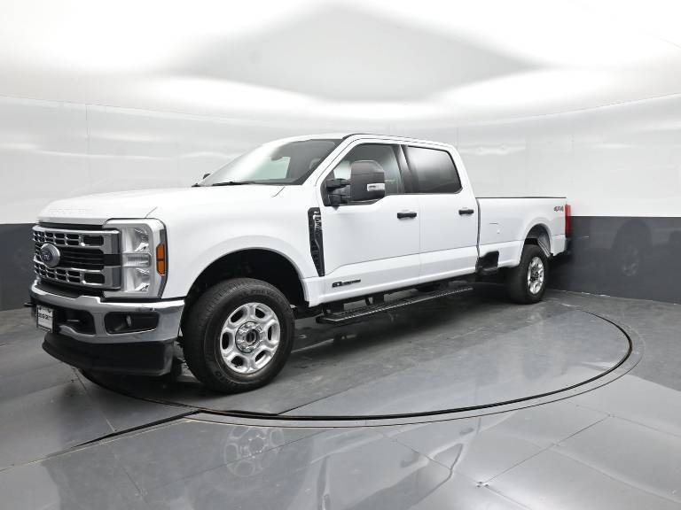 2025 Ford Super Duty F-350 SRW XLT