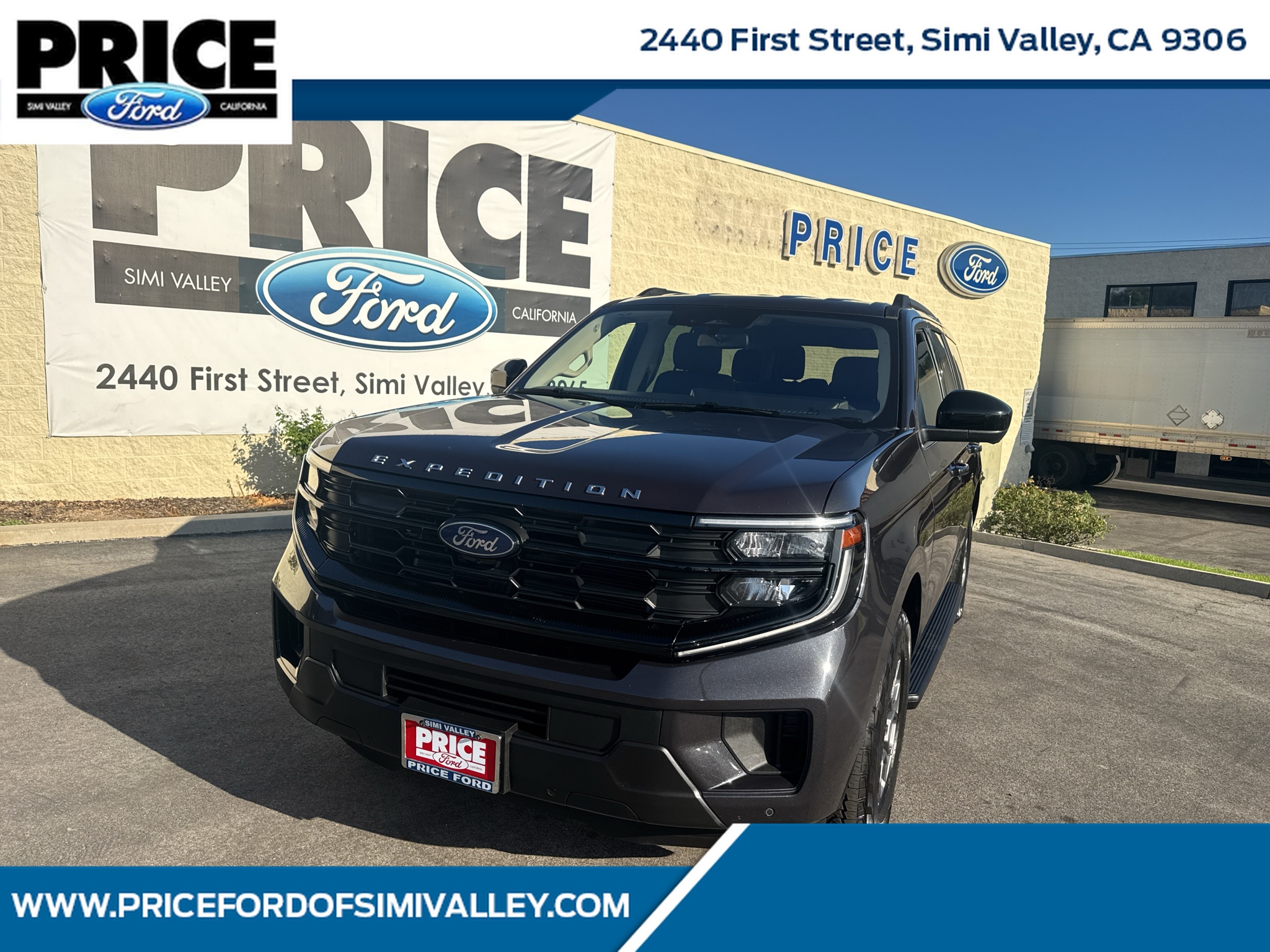 Used 2025 Ford Expedition Active