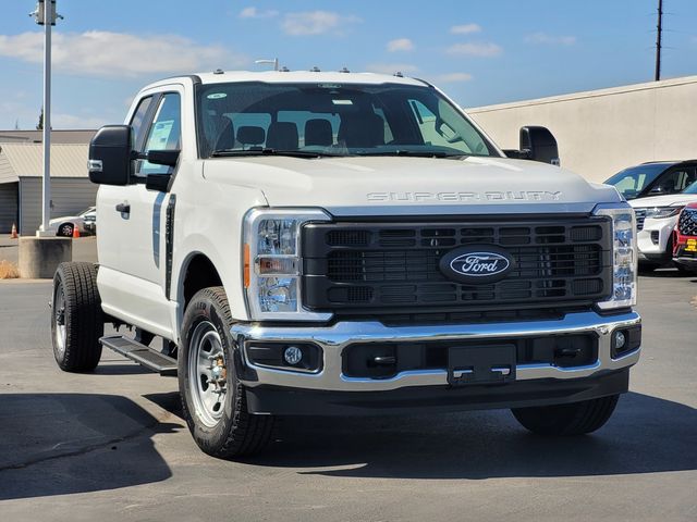 2027 Ford F-350SD XL