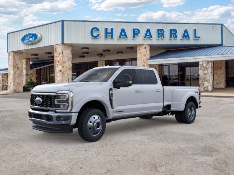 2026 Ford Super Duty F-450 DRW LARIAT