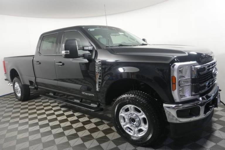 2026 Ford Super Duty F-350 SRW XLT
