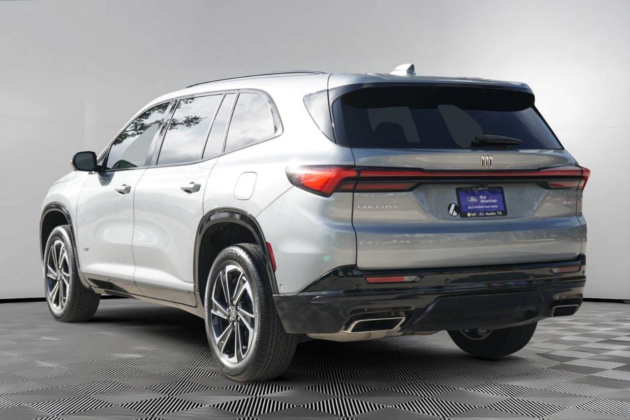 Certified Used 2025 Buick Enclave Sport Touring, photo 6