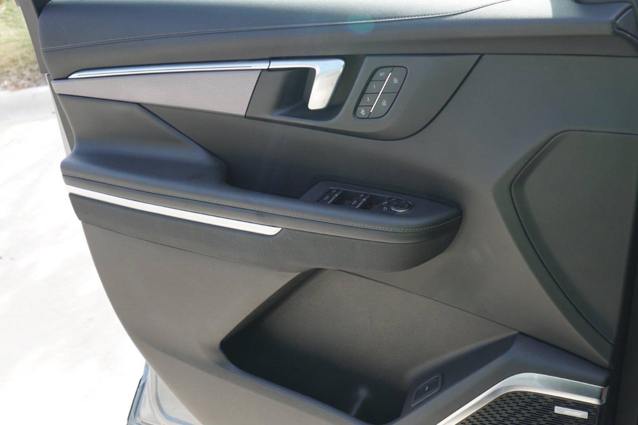Certified Used 2025 Buick Enclave Sport Touring, photo 18