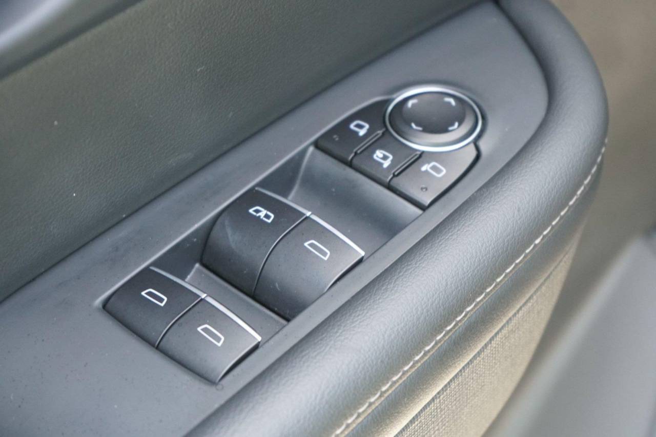 Certified Used 2025 Buick Enclave Sport Touring, photo 19