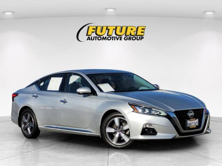 2020 Nissan Altima 2.5 SV
