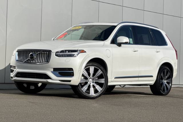2025 Volvo XC90 Plug-In Hybrid T8 Ultra
