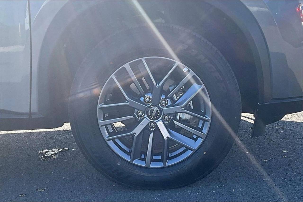 2026 Nissan Rogue SV - Photo 9