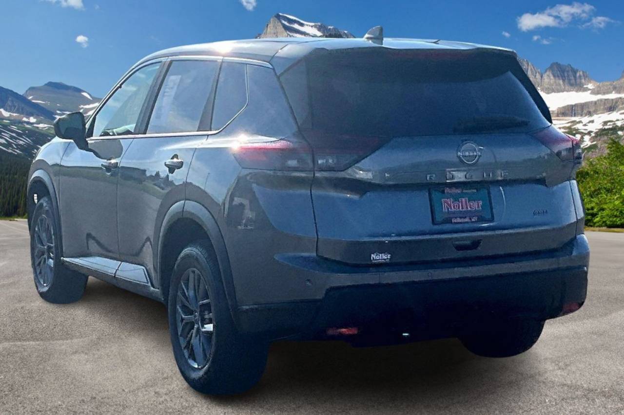 2026 Nissan Rogue SV - Photo 13