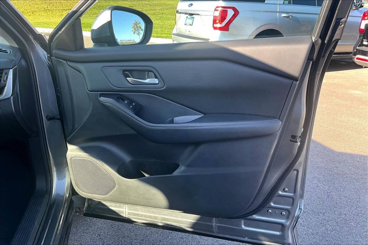 2026 Nissan Rogue SV - Photo 23