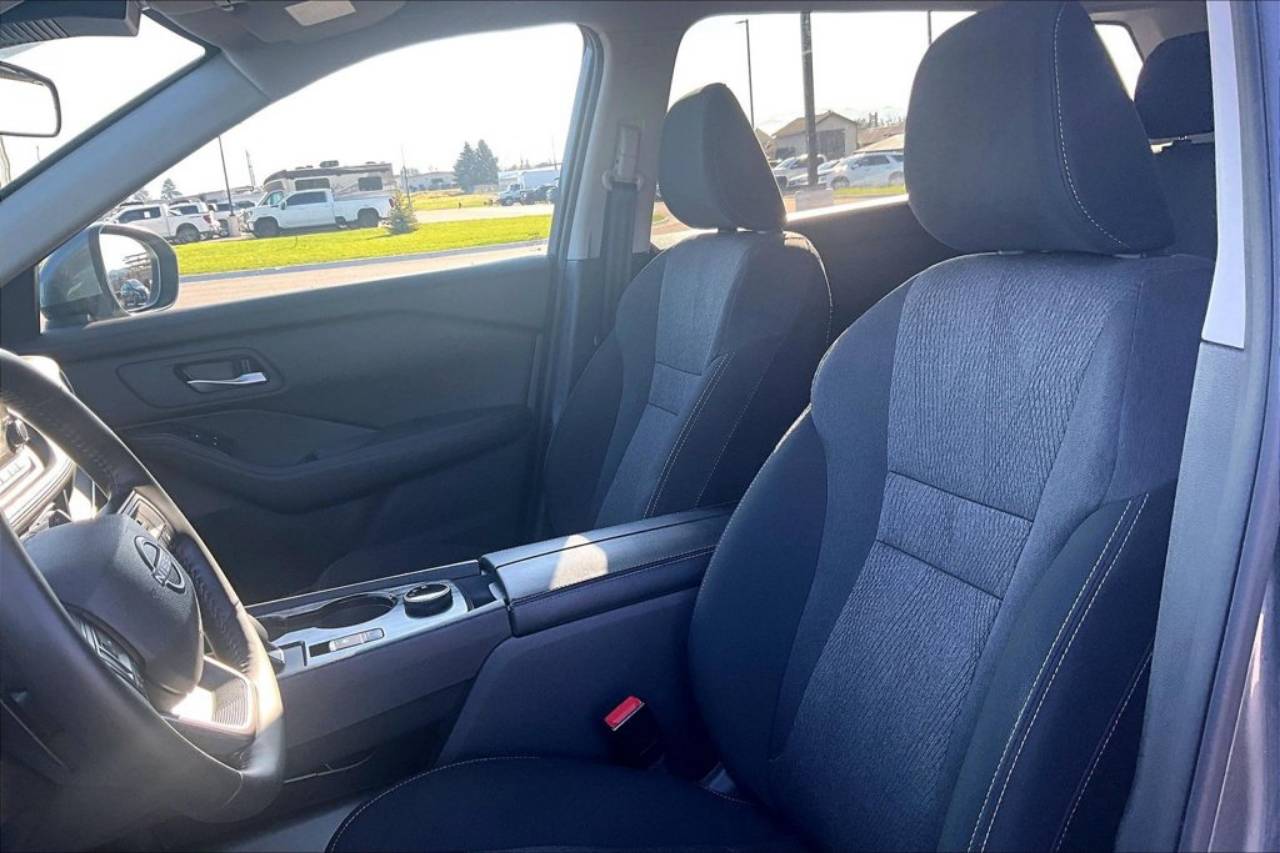 2026 Nissan Rogue SV - Photo 24