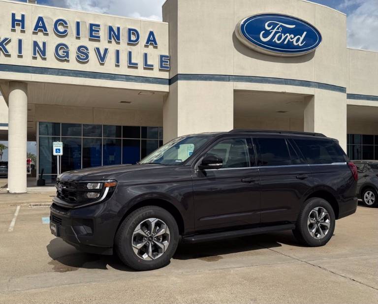 2027 Ford Expedition Active