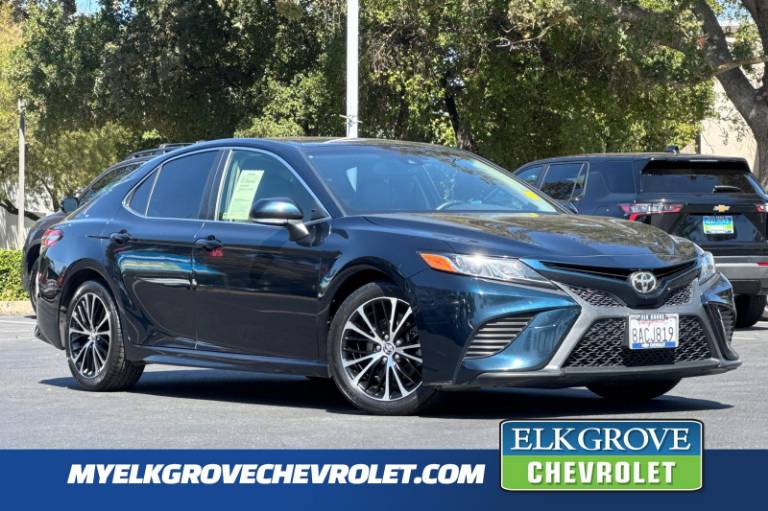 2018 Toyota Camry SE