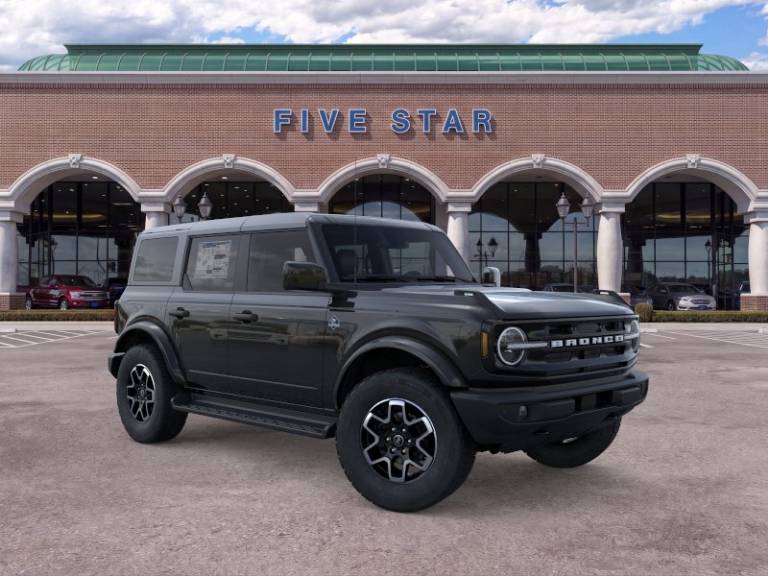 2026 Ford Bronco Outer Banks