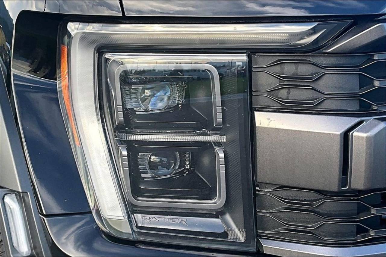 2021 Ford F-150 Raptor - Photo 30