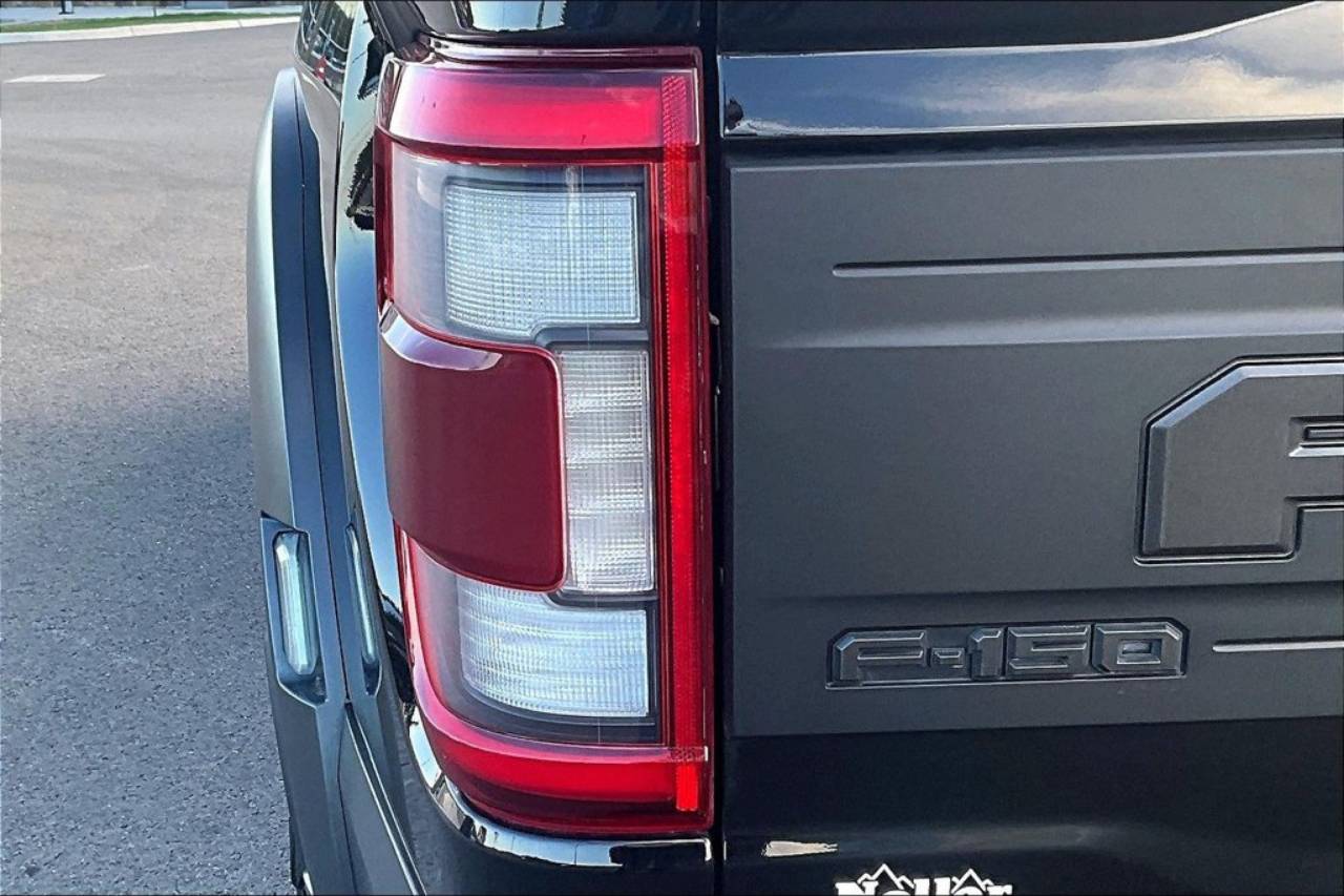 2021 Ford F-150 Raptor - Photo 31