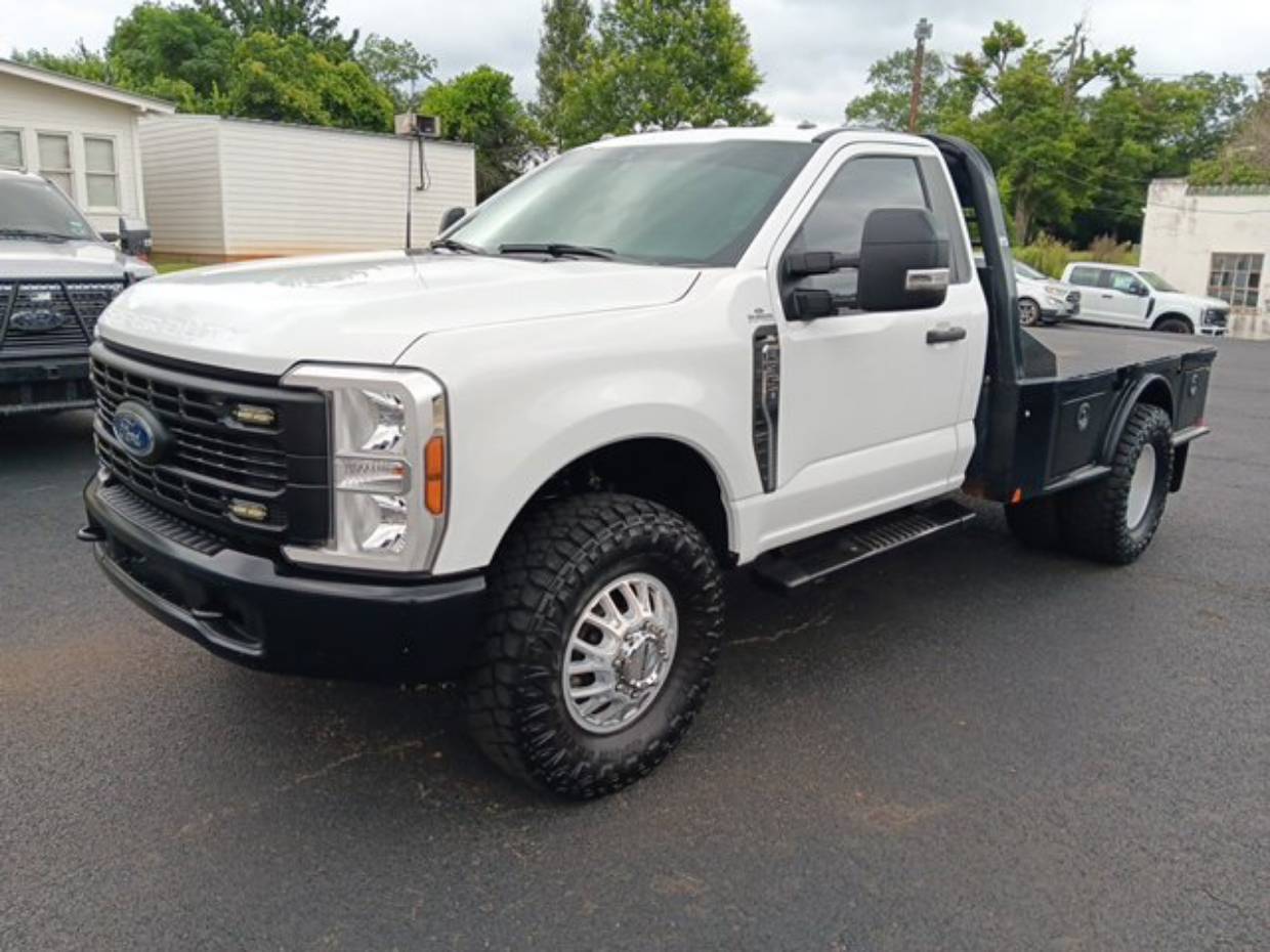 2024 Ford F-350 Super Duty Chassis Cab