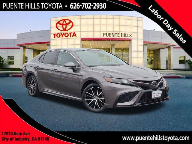 2024 Toyota Camry SE