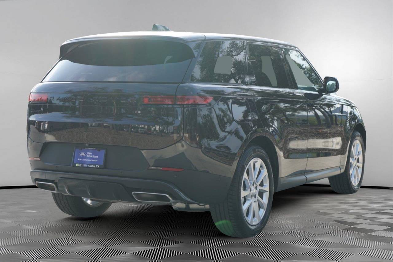 Used 2025 Land Rover Range Rover Sport SE, photo 5