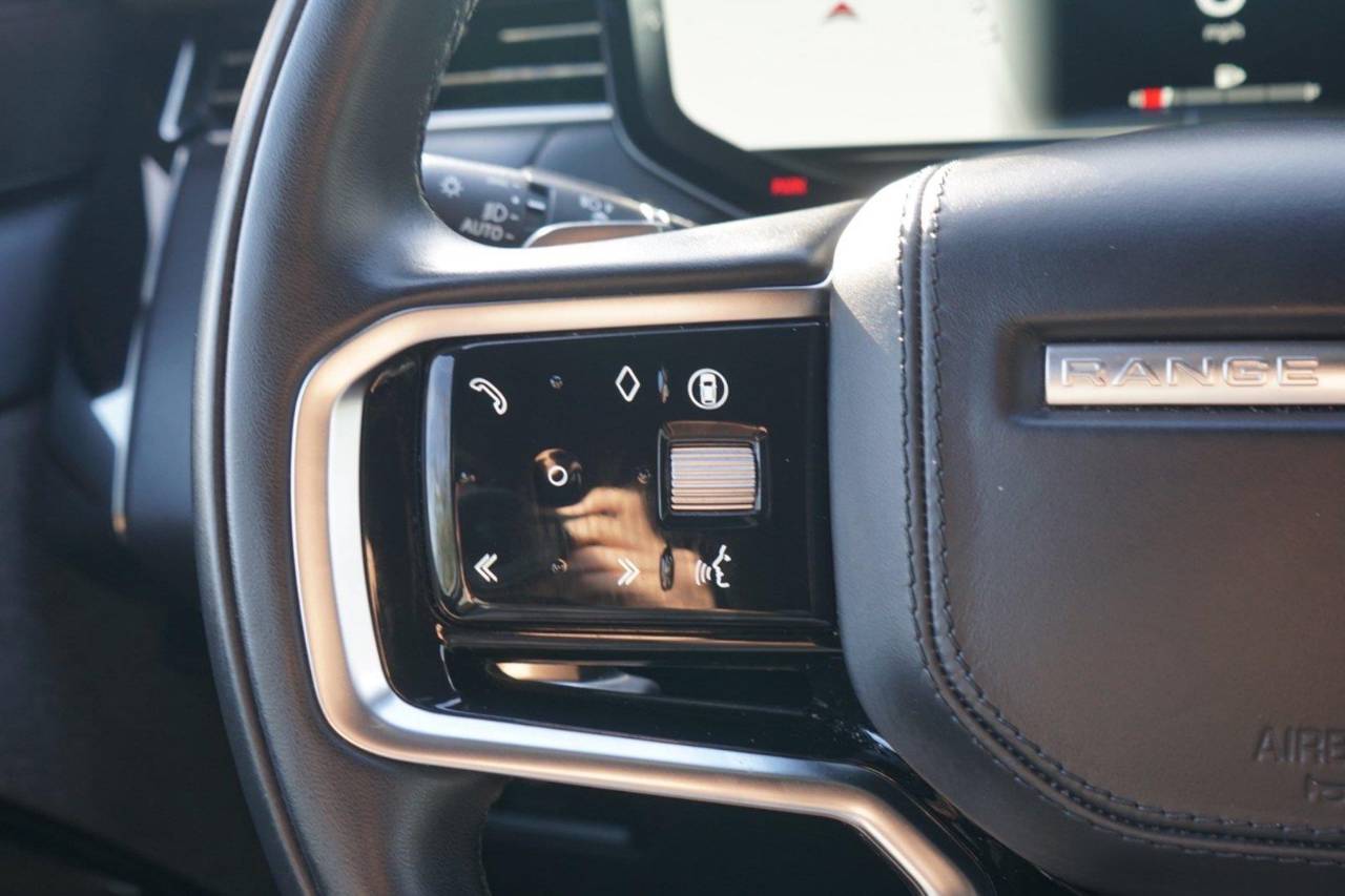 Used 2025 Land Rover Range Rover Sport SE, photo 16