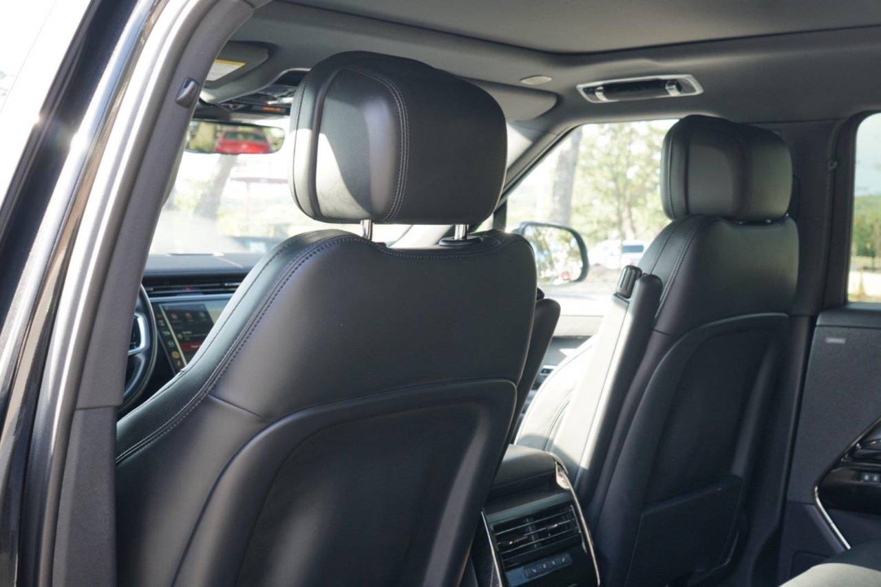 Used 2025 Land Rover Range Rover Sport SE, photo 21