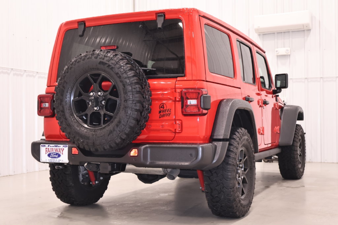 2025 Jeep Wrangler 4-Door Willys - Photo 9