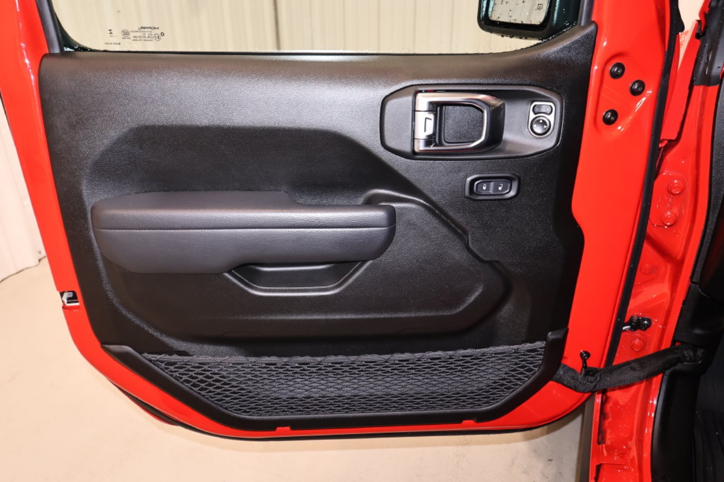 2025 Jeep Wrangler 4-Door Willys - Photo 10