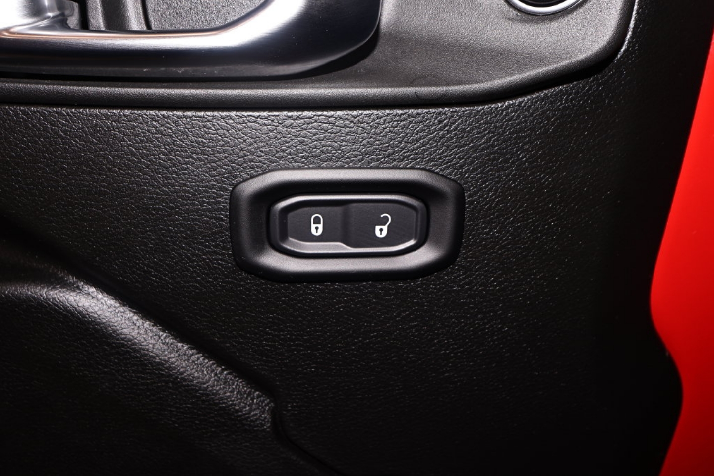 2025 Jeep Wrangler 4-Door Willys - Photo 12