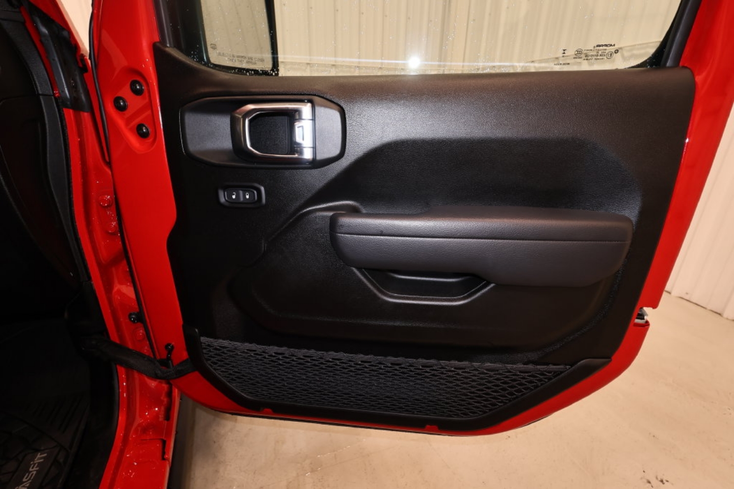 2025 Jeep Wrangler 4-Door Willys - Photo 18