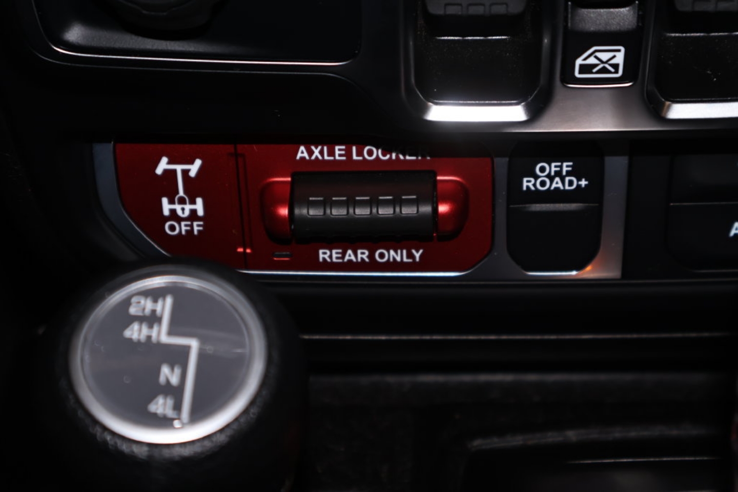 2025 Jeep Wrangler 4-Door Willys - Photo 29