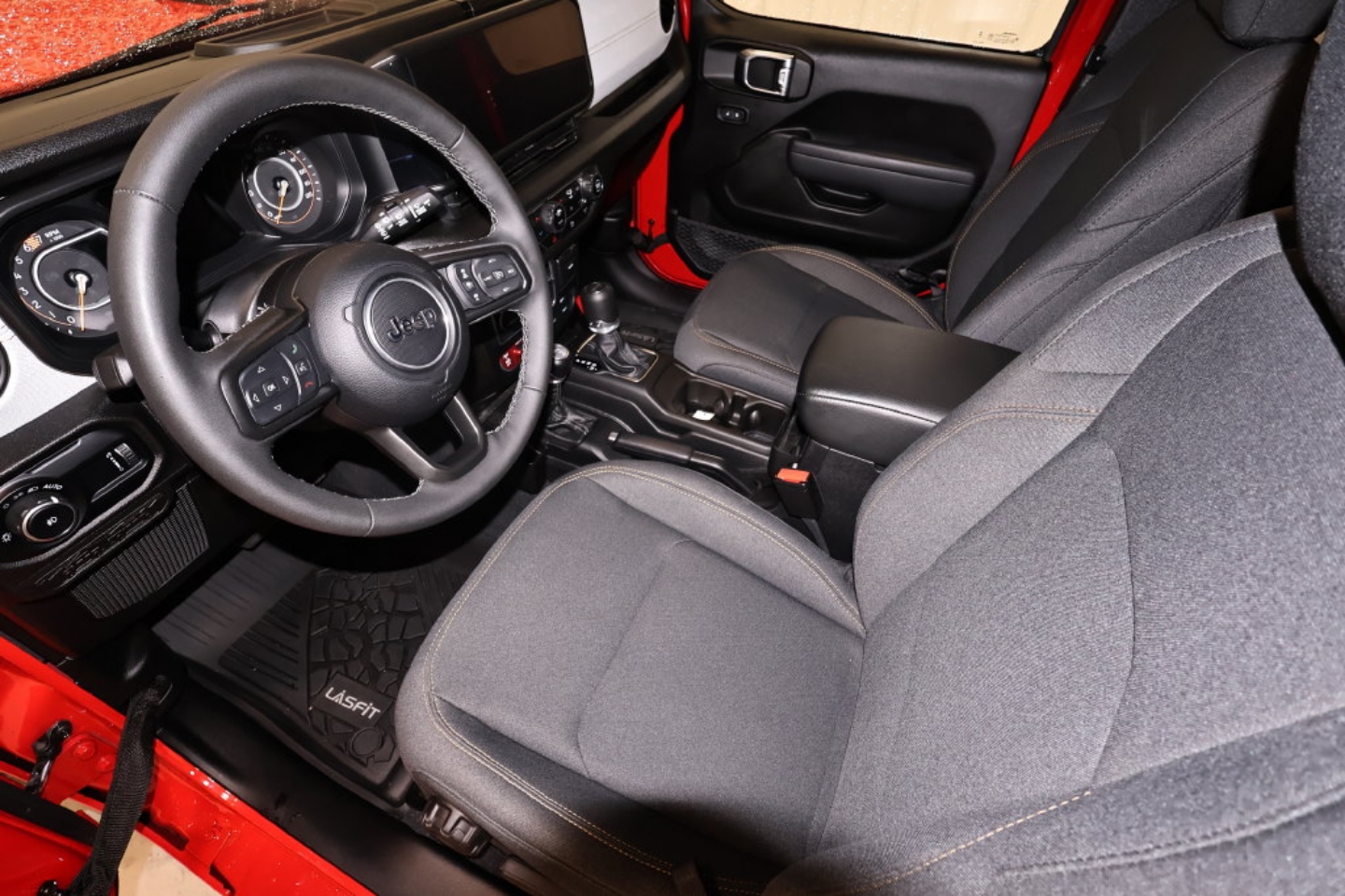 2025 Jeep Wrangler 4-Door Willys - Photo 32